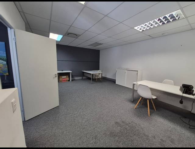 200M² WAREHOUSE TO LET IN BRACKENFELL INDUSTRIAL